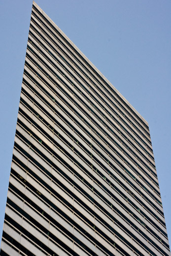 Building_Beach_Road_Singapore