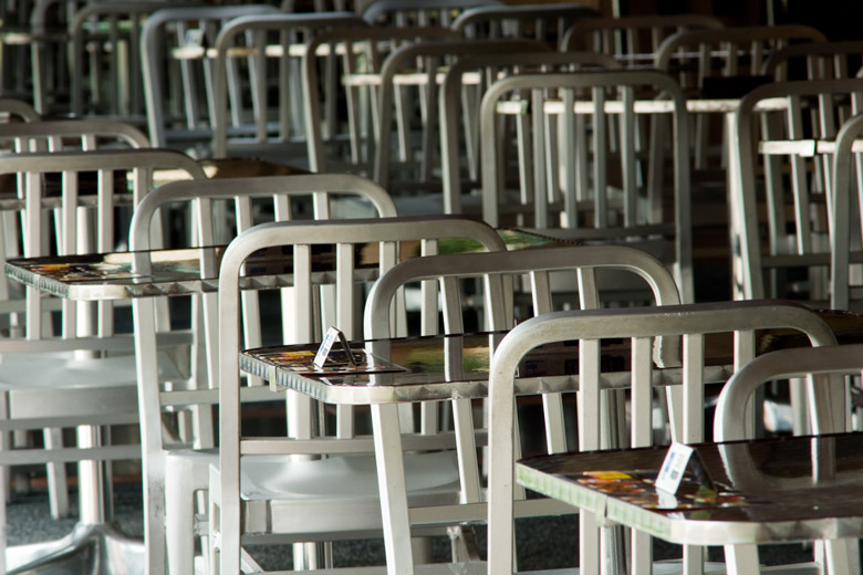 Empty_Terrace_Boat_Quay_Singapore
